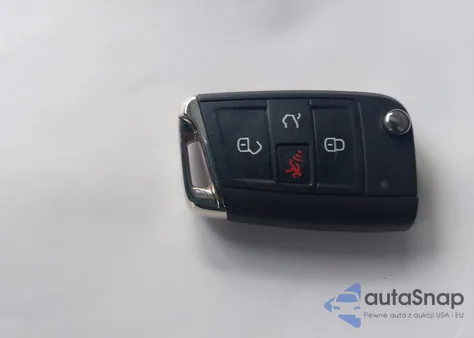 2018 Volkswagen Tiguan 2.0T Se/2.0T Sel z USA, uszkodzony, nr VIN 3VV2B7AX6JM033608